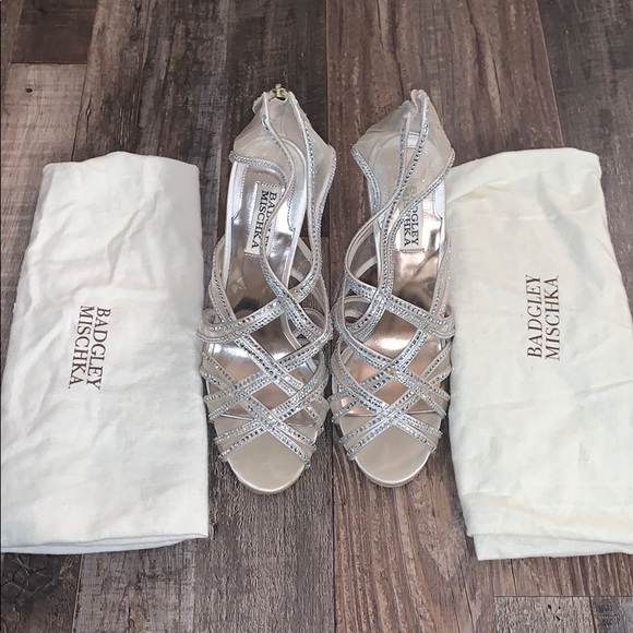 LOVELY Badgley Mischka heels - Picture 1 of 6